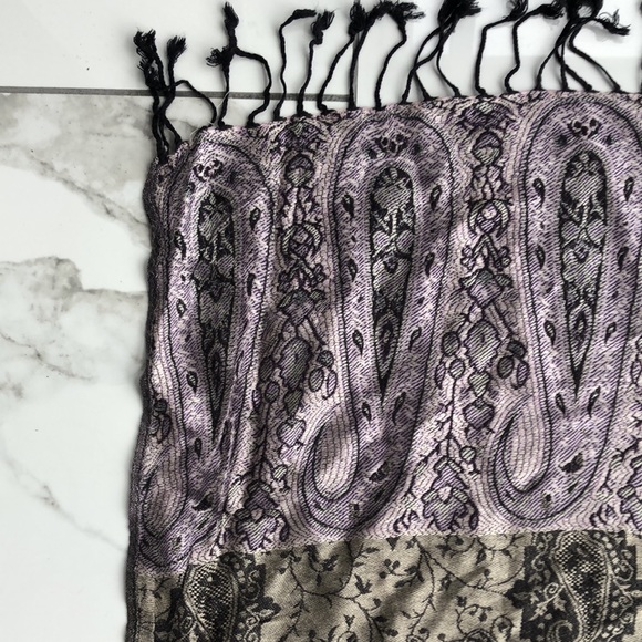 NWOT scarf - Picture 3 of 3